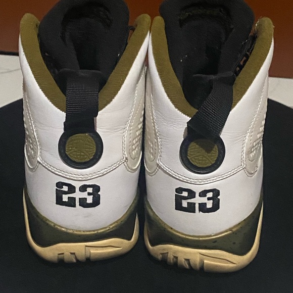 Air Jordan 9 Retro 2015 EUC - Picture 5 of 8
